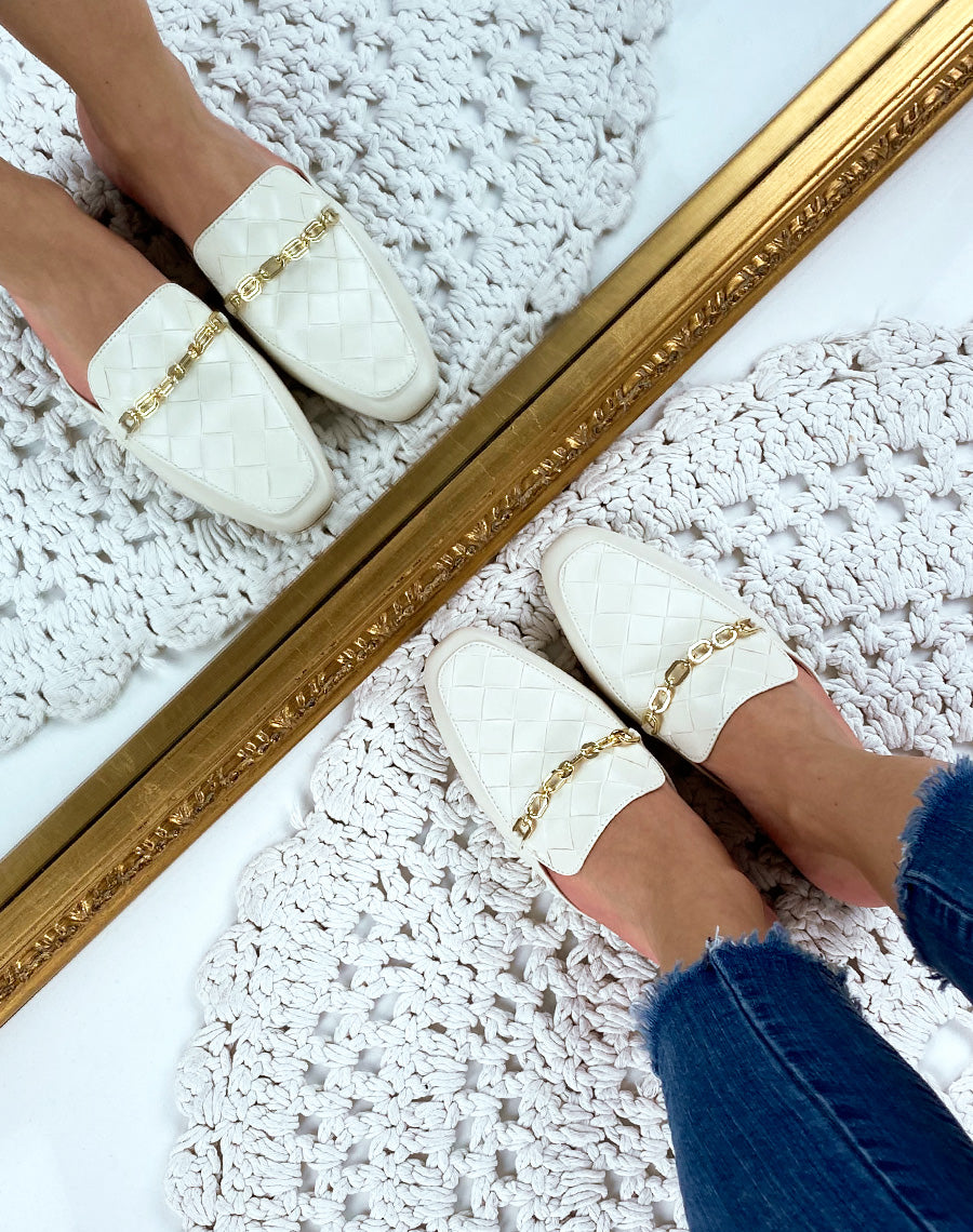 Mule style mocassin beige en simili cuir