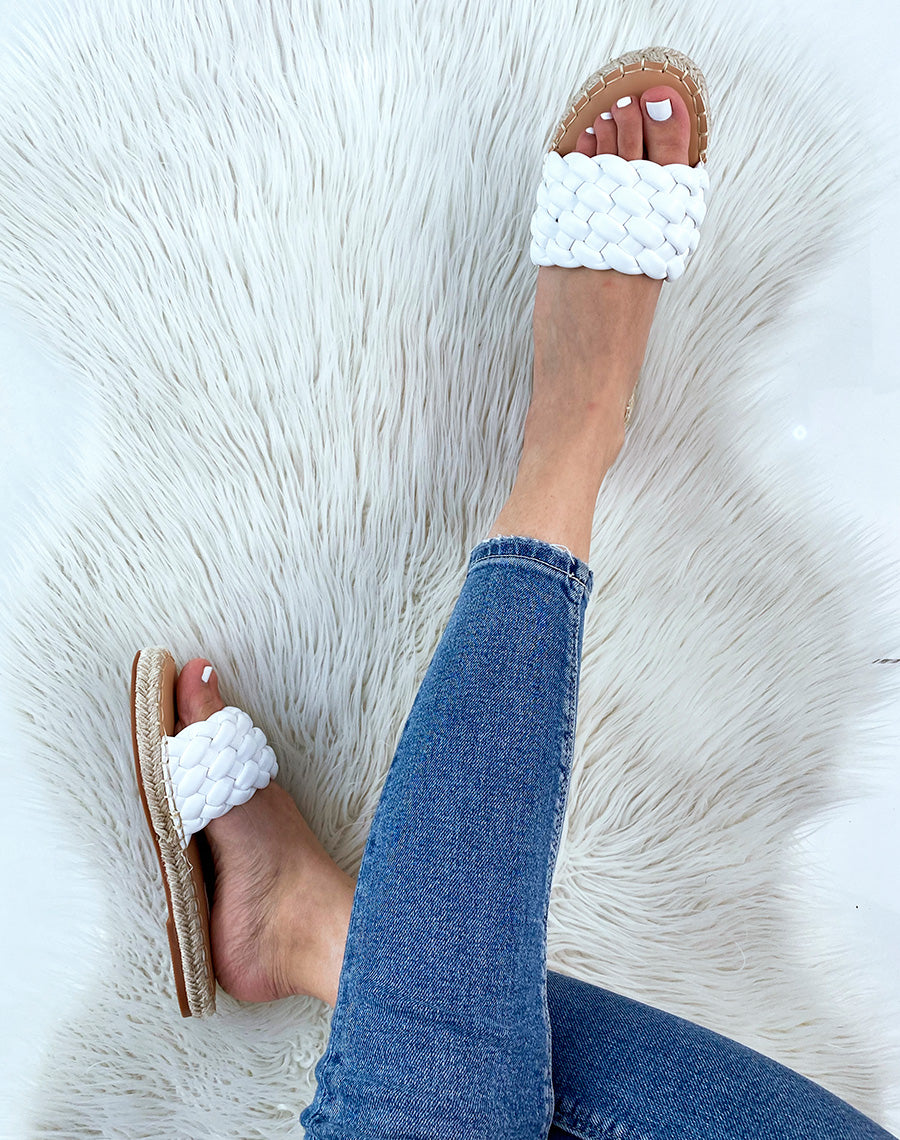 Mules blanches tressées à semelle en jute