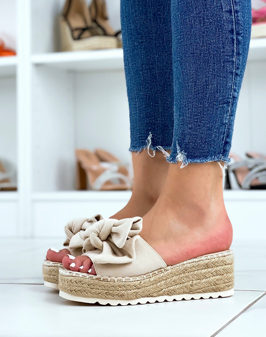 Mules compensées beiges à nœud