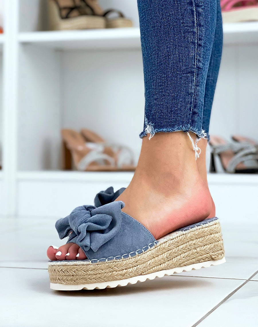 Mules compensées bleues à nœud