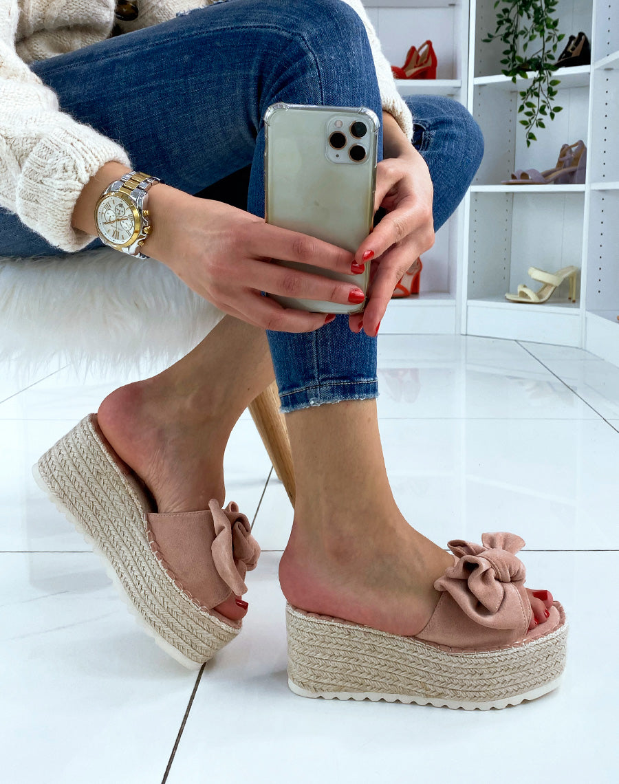 Mules compensées rose poudré à noeud