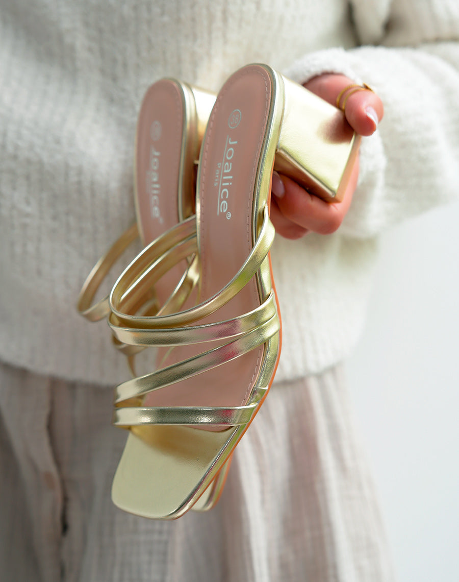 Mules Doré Femme à talon moyen avec plusieurs brides entrecroisés