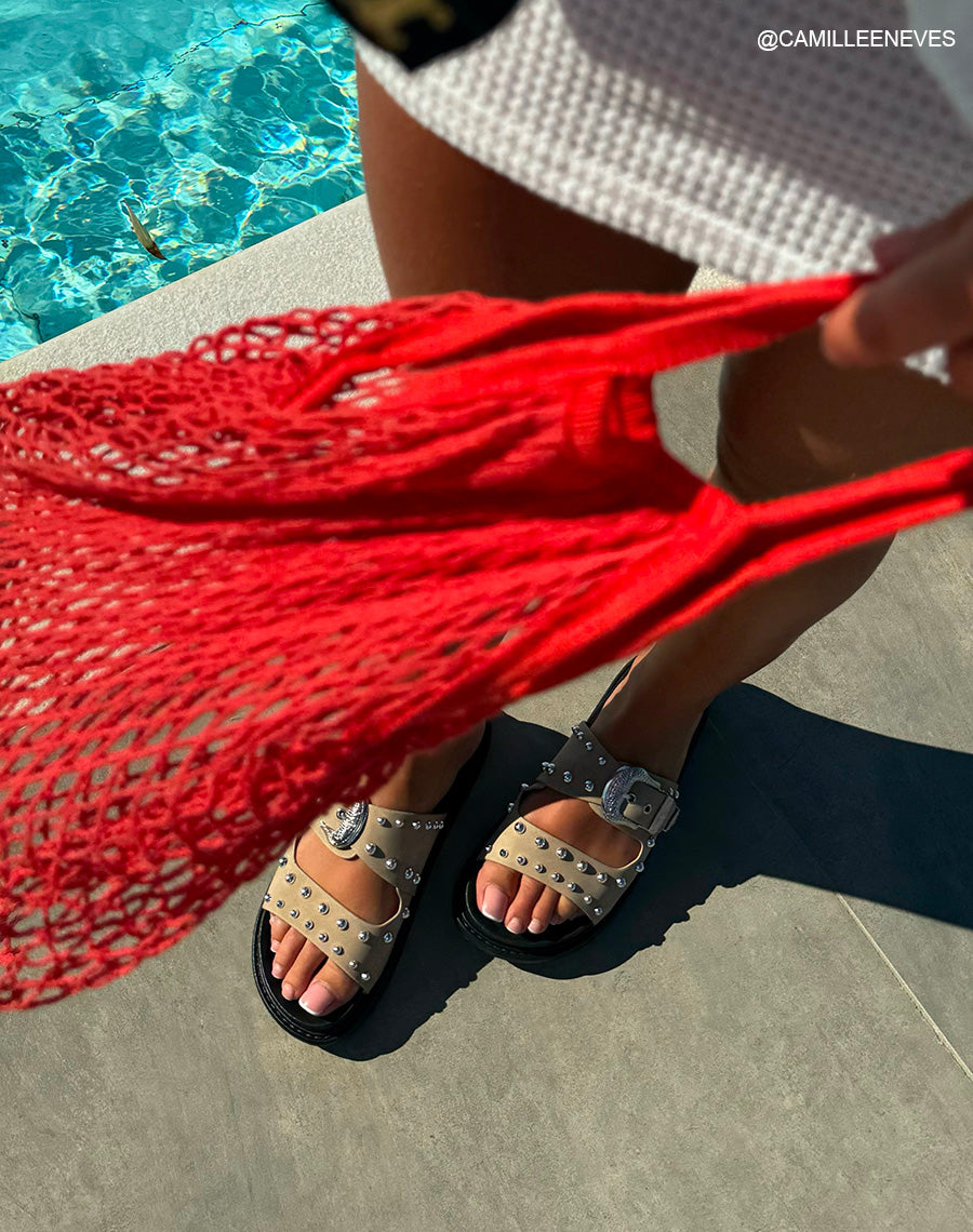 Mules Femme Taupe Plateforme Cloutées avec Sangle Argentée Tendance