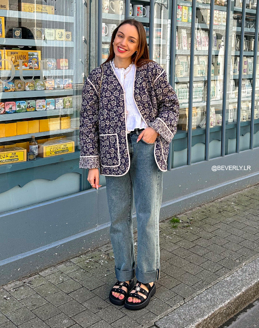 Mules Noires Cloutées avec Bijoux Soleil – Éclat et Audace au Quotidien