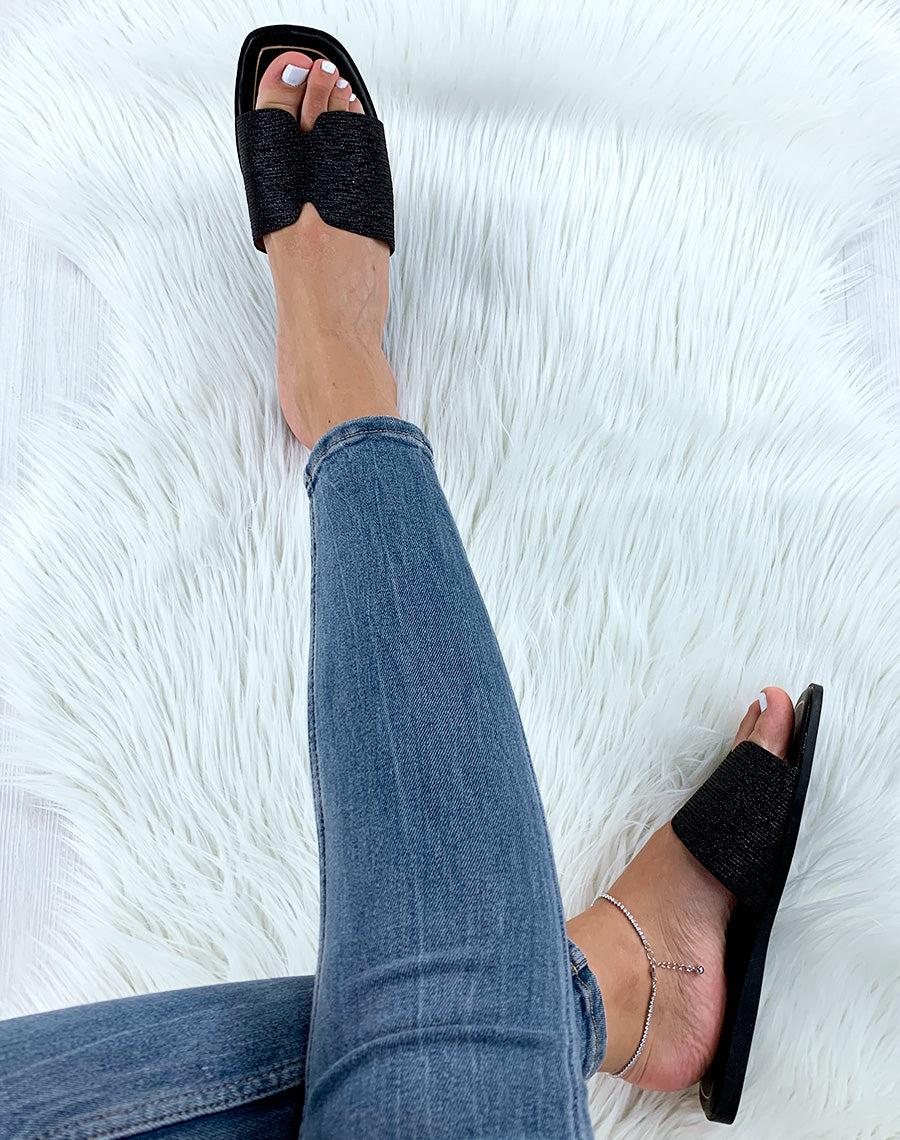 Mules noires pailletées