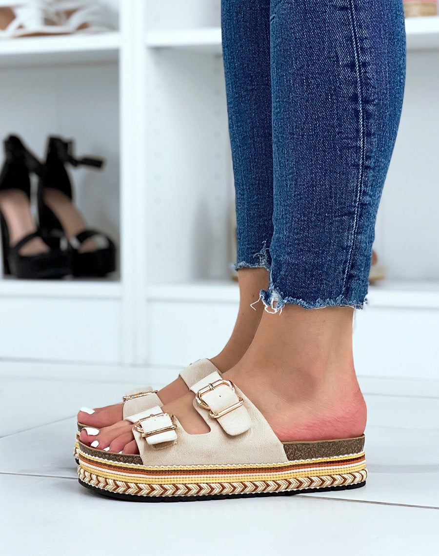 Mules plates beiges à double bride et semelle aztèque