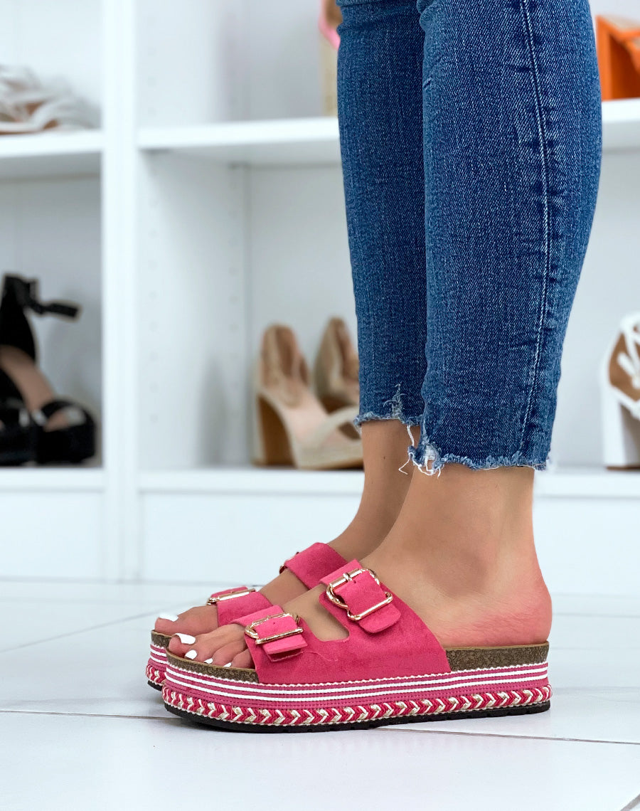 Mules plates fushia à double bride et semelle aztèque