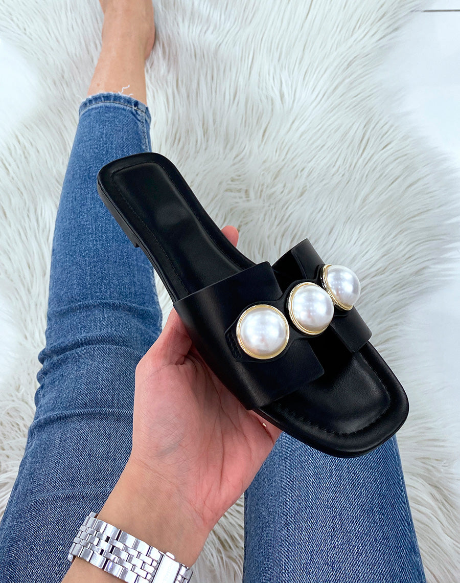 Mules plates noires perlées