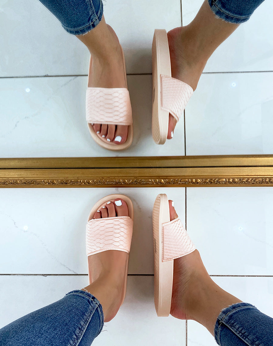 Mules rose pâle effet snake