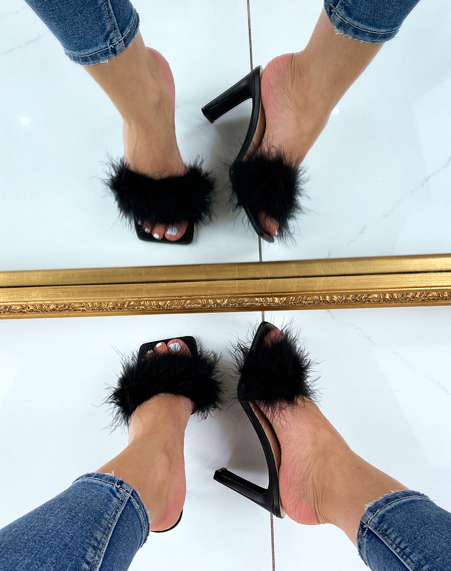 Mules à talons noires à plumes