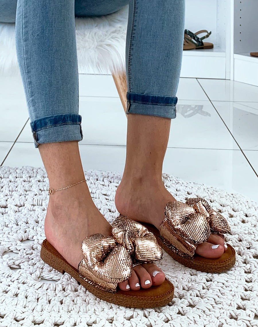 Nu-pied champagne à gros nœud gonflé