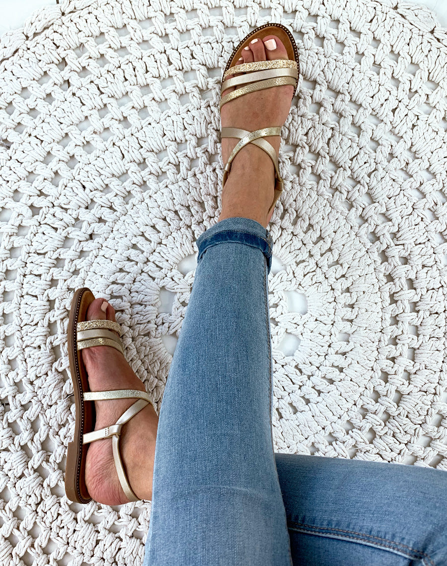 Nu-pied dorée à brides imprimé peau de serpent