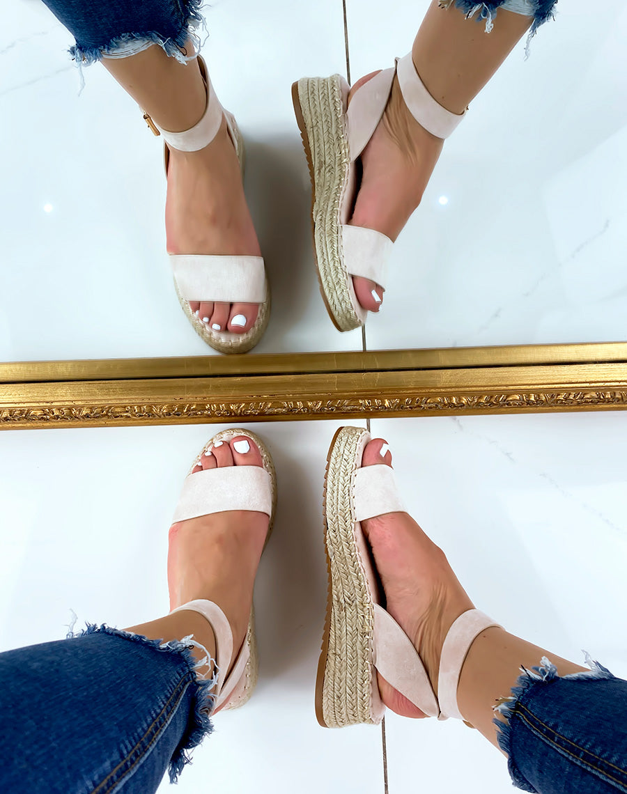 Nu-pieds beige en suédine à plateforme