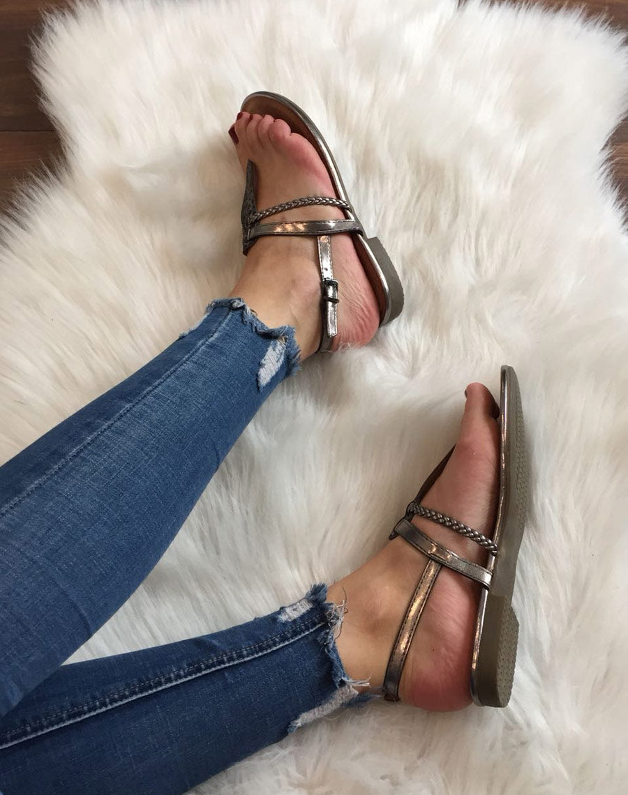 Nu-pieds noir à lanière central léopard