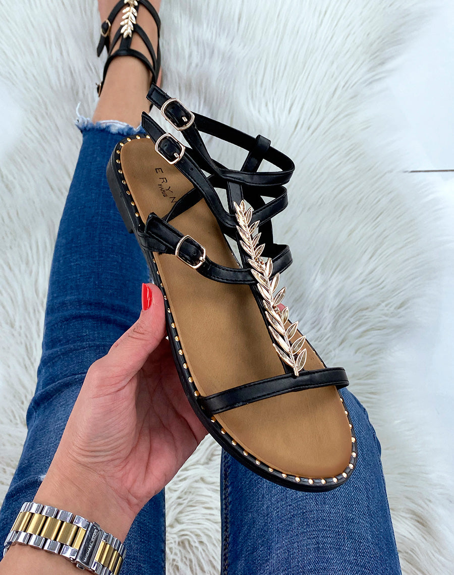 Nu-pieds noirs avec détail en forme de feuille dorée