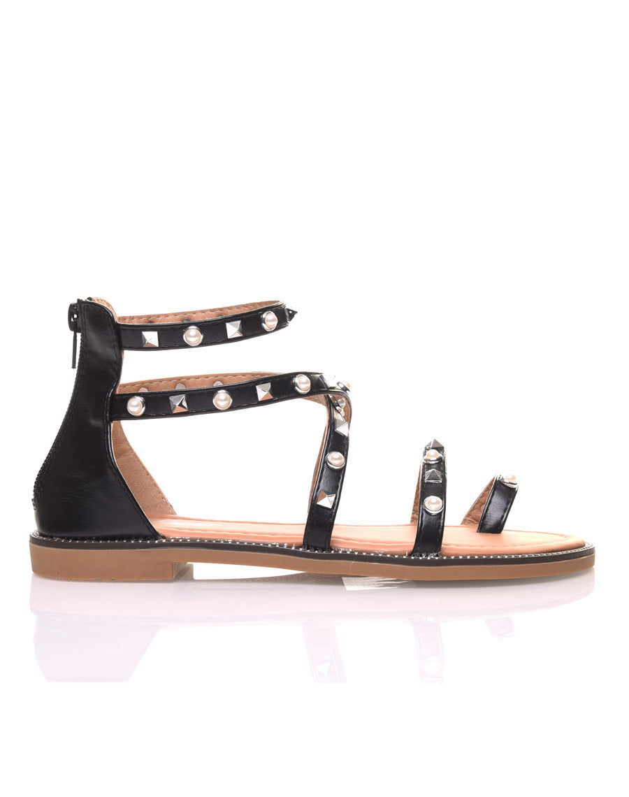 Nu-pieds noirs cloutés et perlés