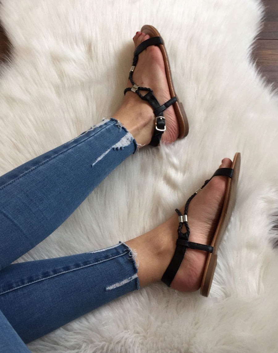 Nu-pieds noirs tressés  