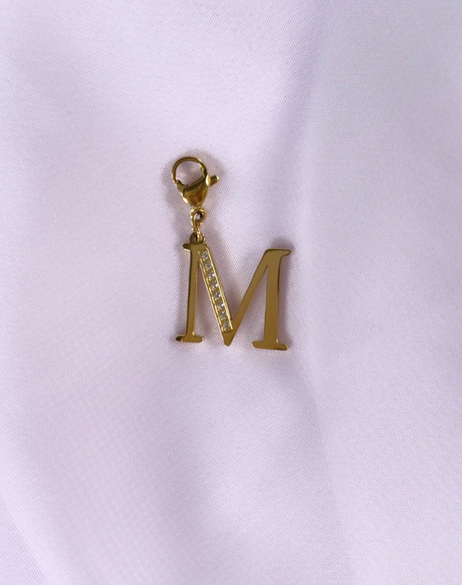 Pendentif M