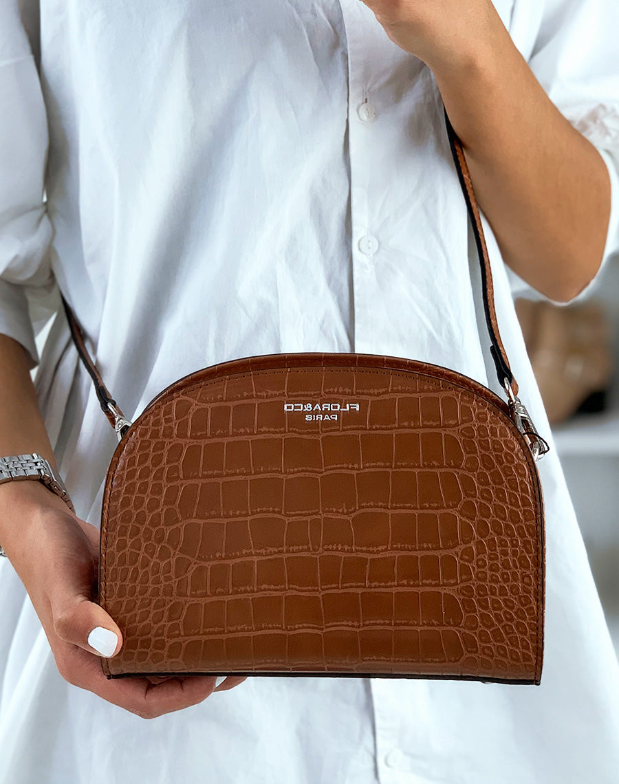 Pochette arrondie camel effet croco