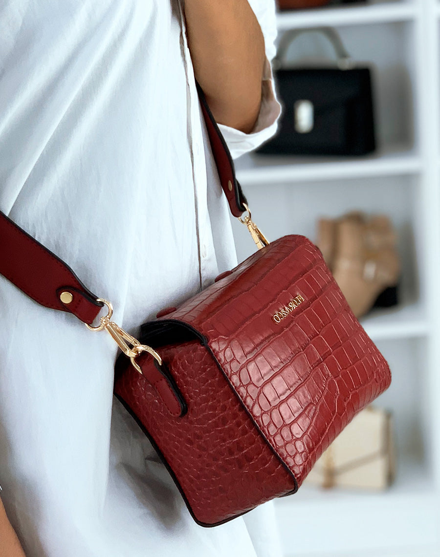 Pochette bandoulière carré effet croco rouge