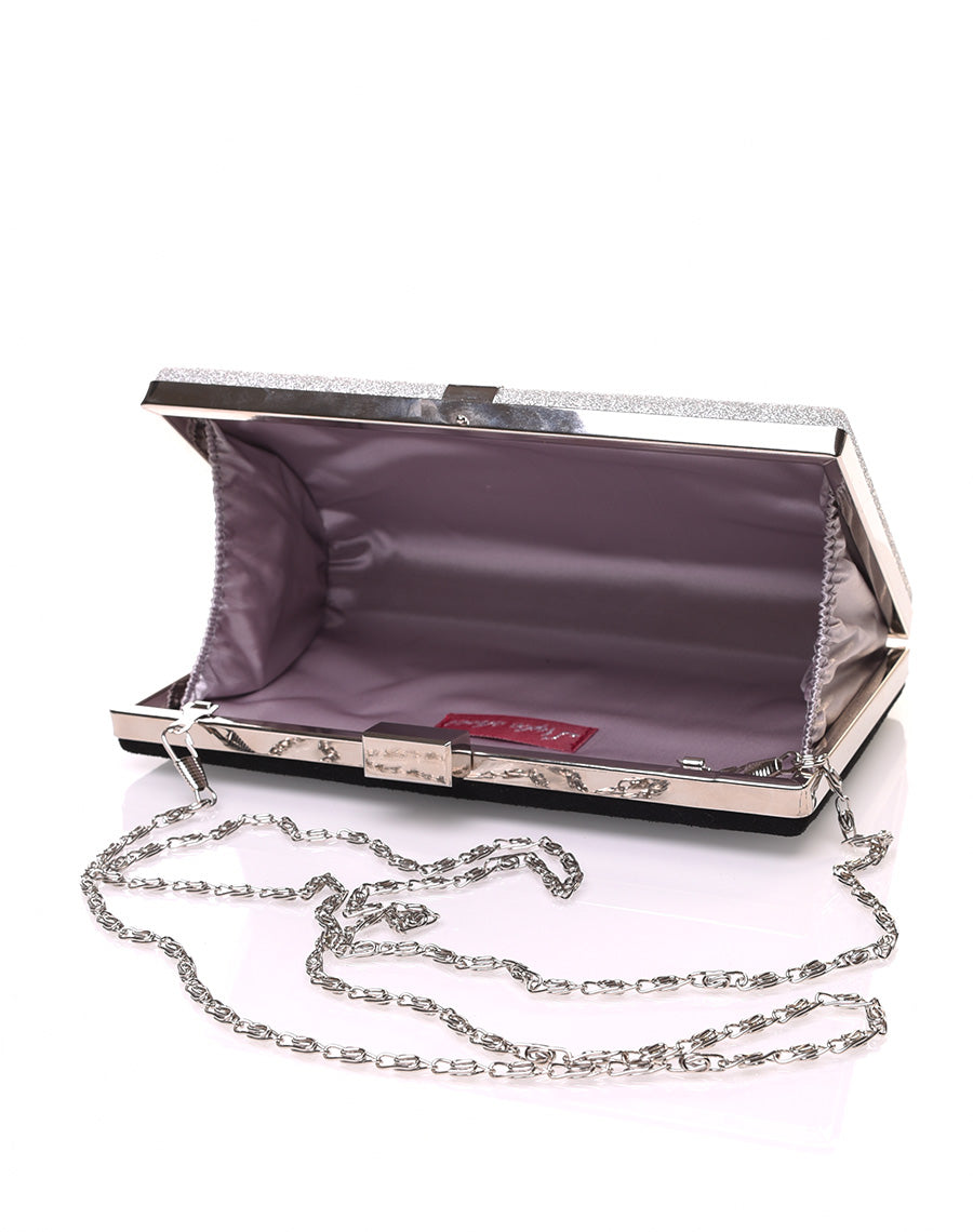 Pochette rigide en paillettes argentées et détails argentés