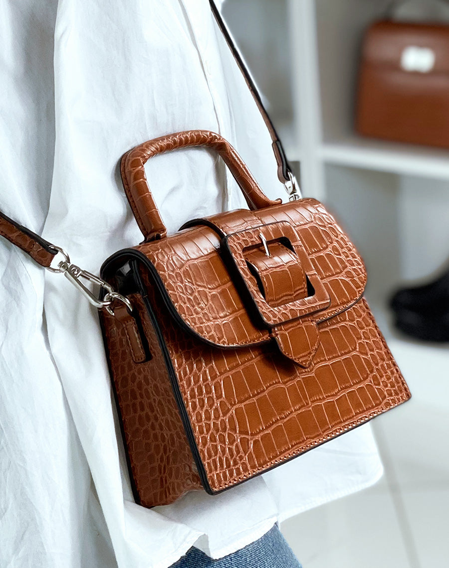 Sac bandoulière camel à grosse sangle effet croco