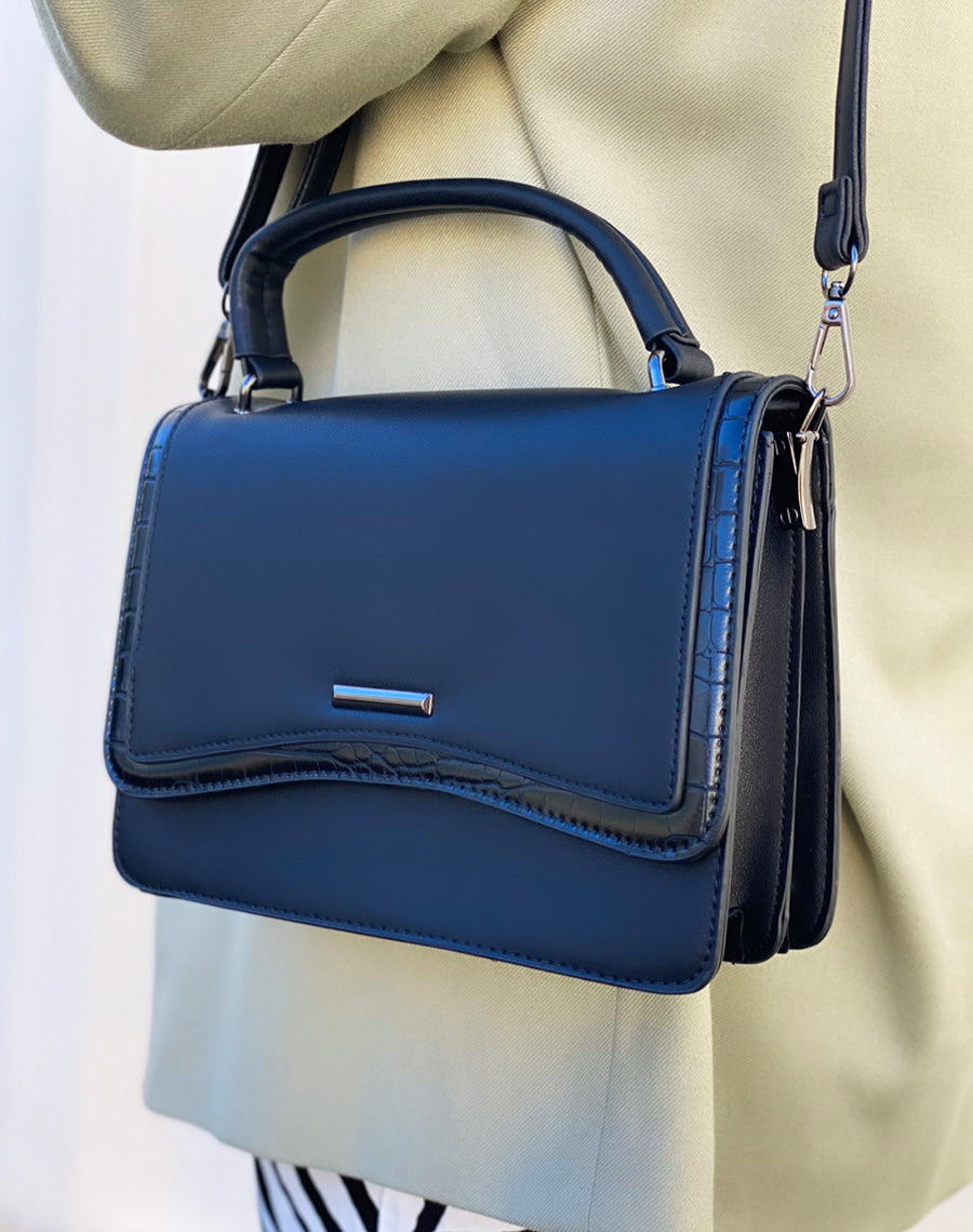 Sac bandoulière noir à détail coco