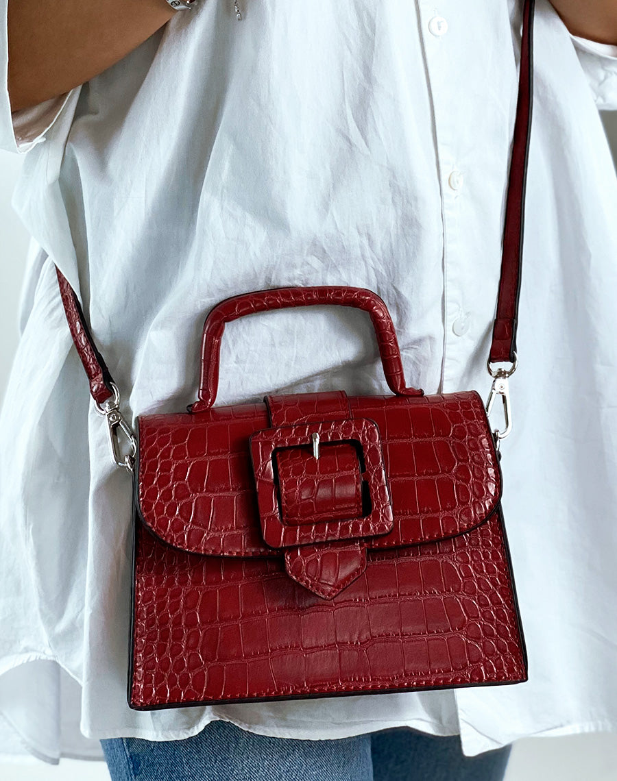 Sac à bandoulière rouge à grosse sangle