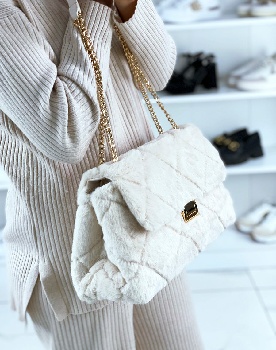 Sac à main beige fausse fourrure