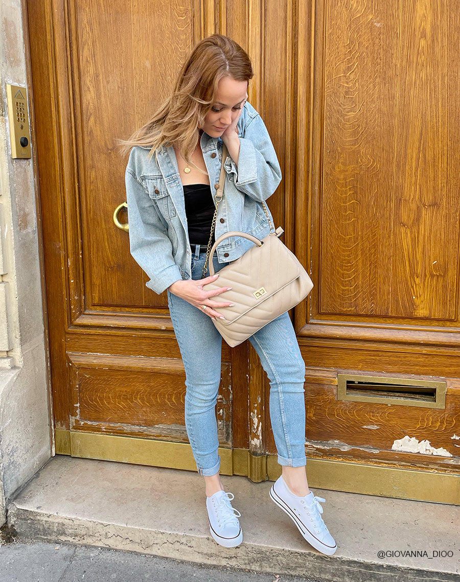 Sac à main beige matelassé 