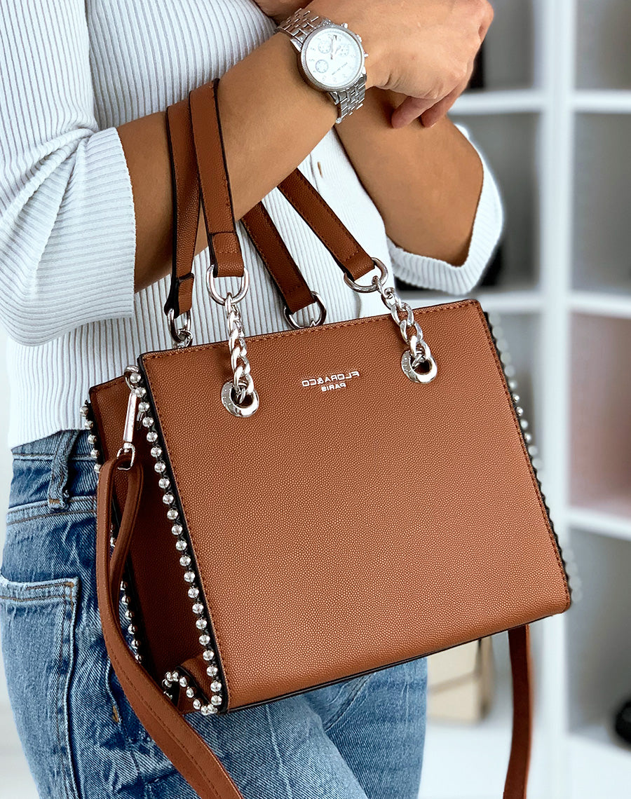 Sac à main camel clouté