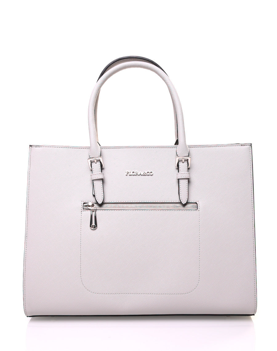 Sac à main gris clair rigide de forme rectangulaire