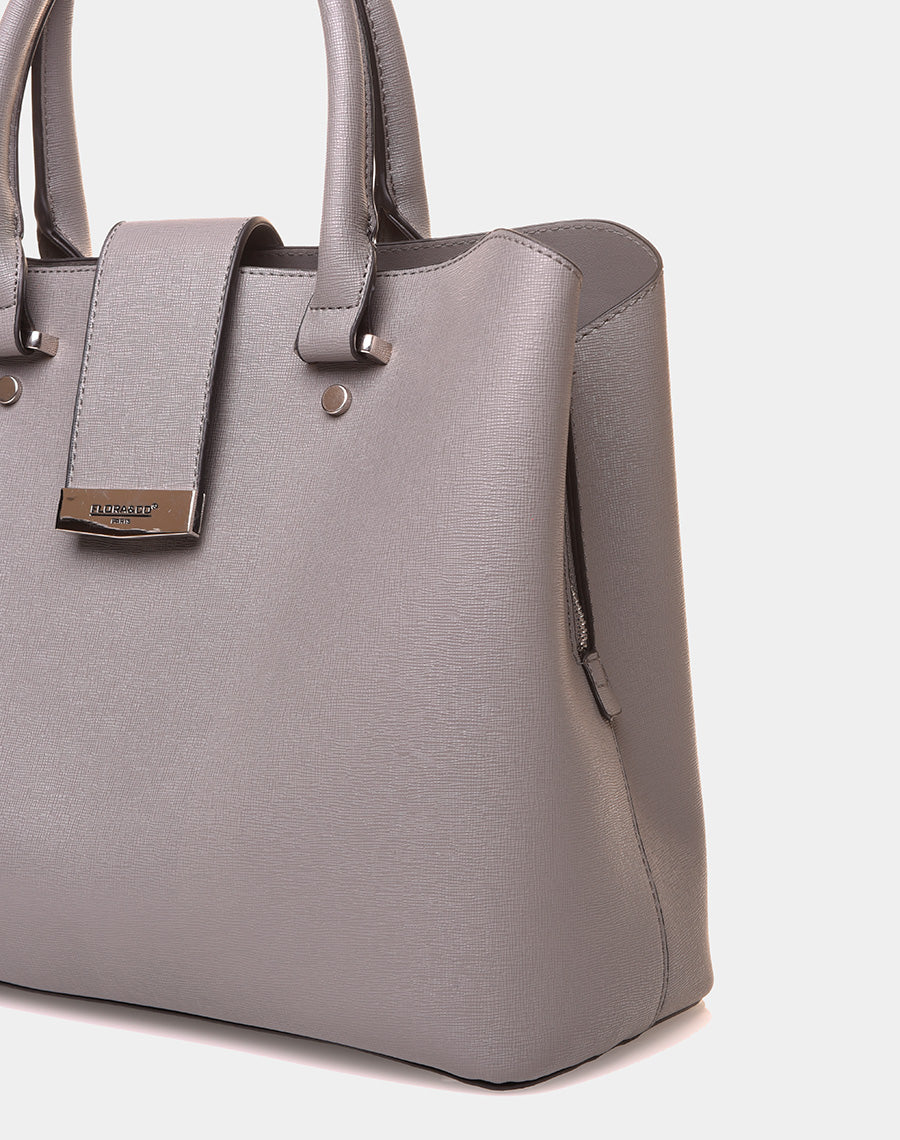 Sac à main gris à lanière aimante