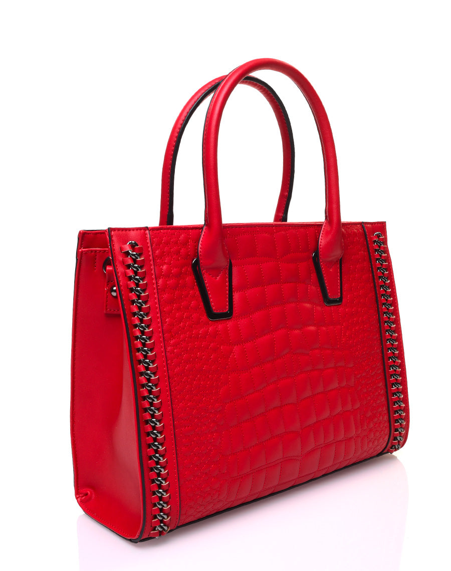 Sac à main rouge effet croco et détails chaînes