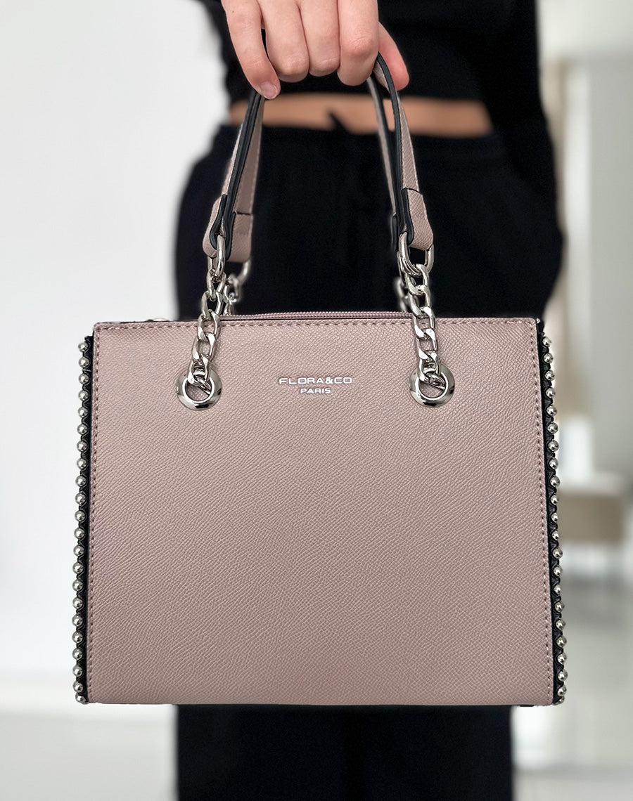 Sac à main taupe clouté