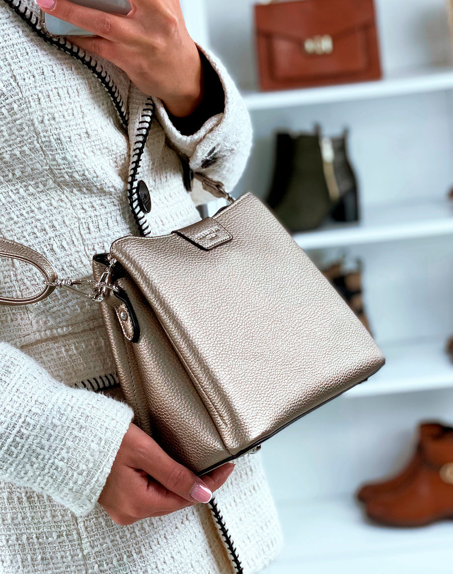 SAC ? MAIN TAUPE METALLIS? ?CLAT