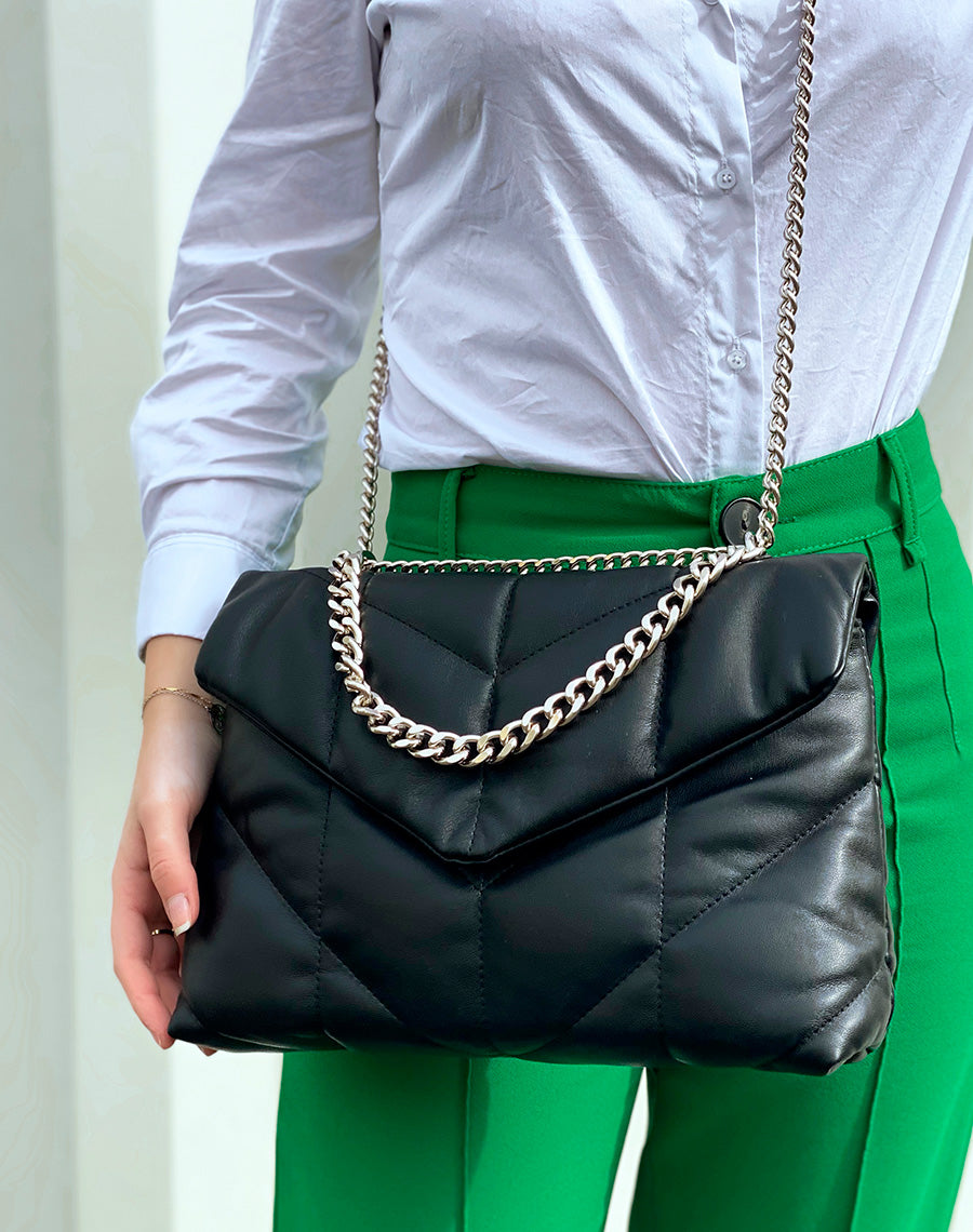 Sac noir bandoulière à chaine argentée