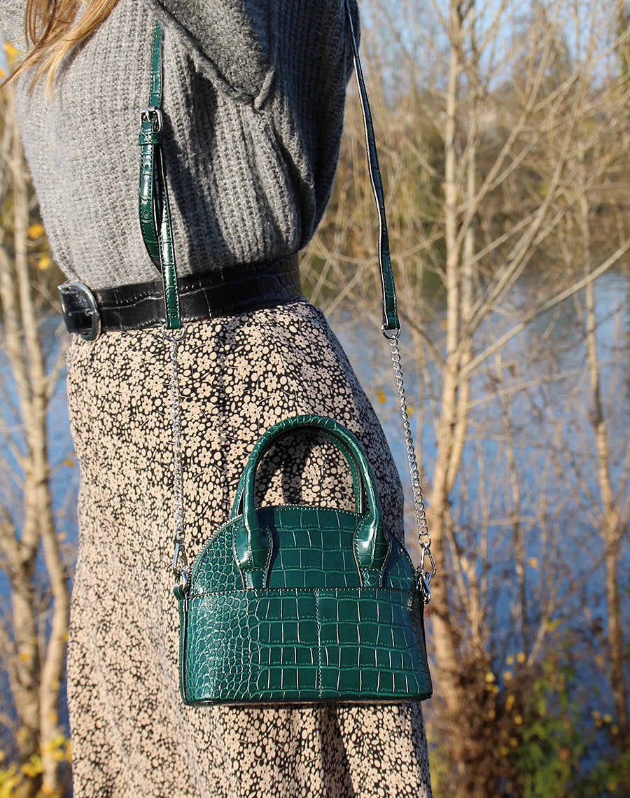 Sac vert bandoulière arrondi effet croco