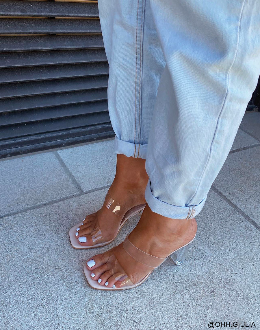 Sandale beige à talon transparent
