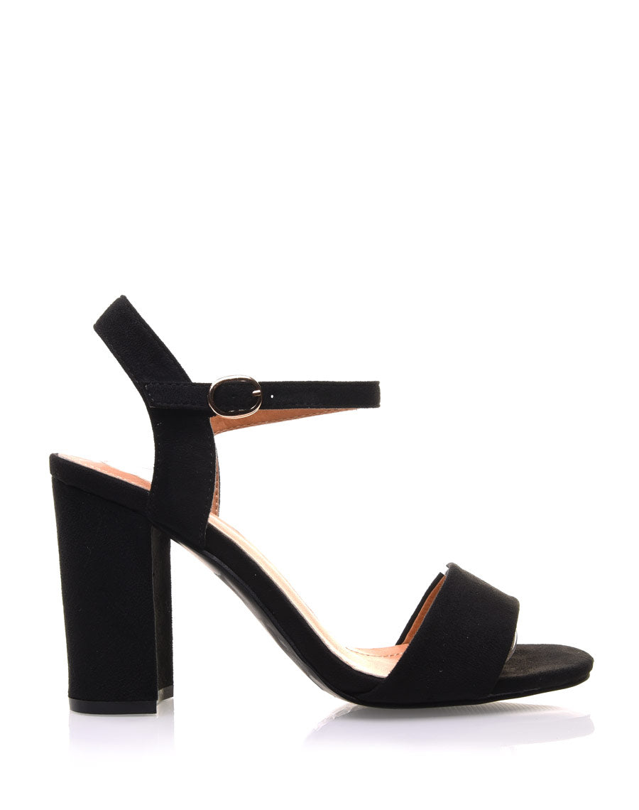 Sandale noire effet suédine