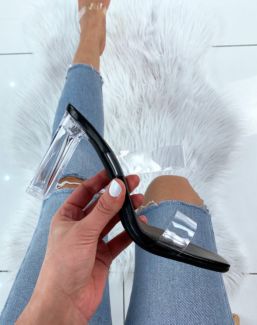 Sandale noire à talon transparent