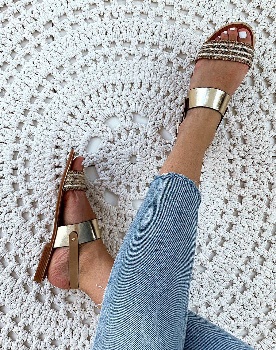 Sandales camel avec grosse bride dorée