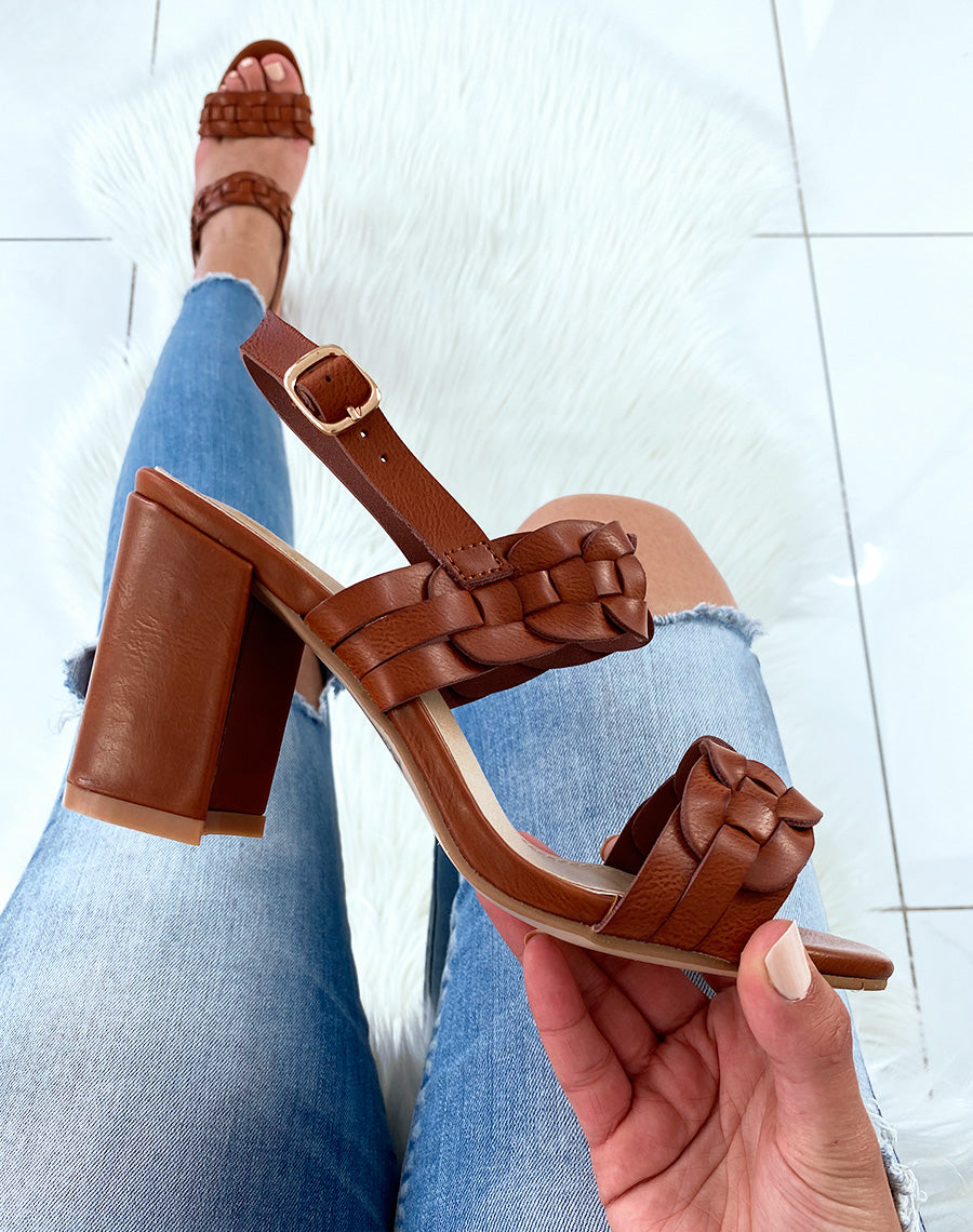 Sandales camel à brides superposées