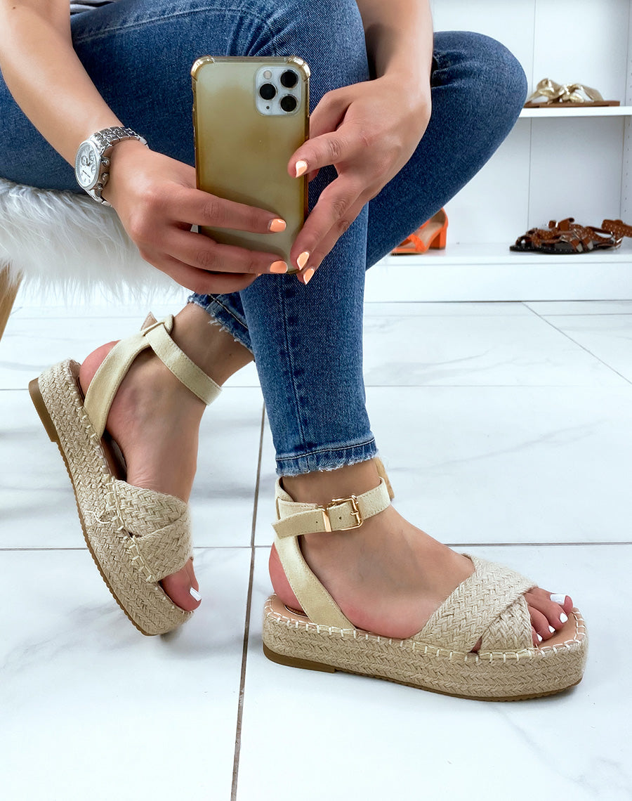 Sandales compensées beiges à bride croisées