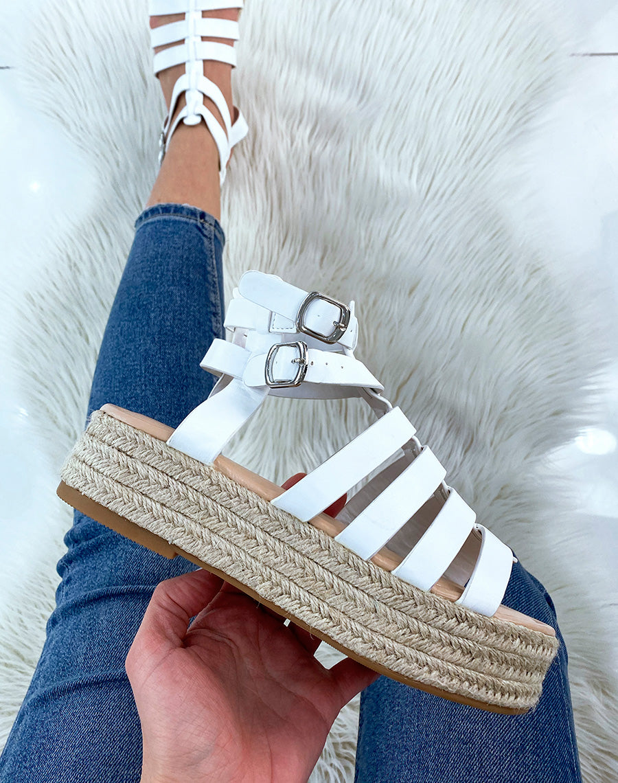 Sandales compensées blanches à multiples lanières