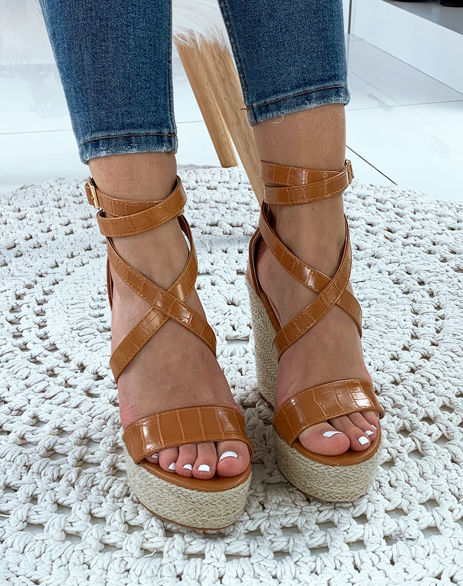 Sandales compensées camel croco