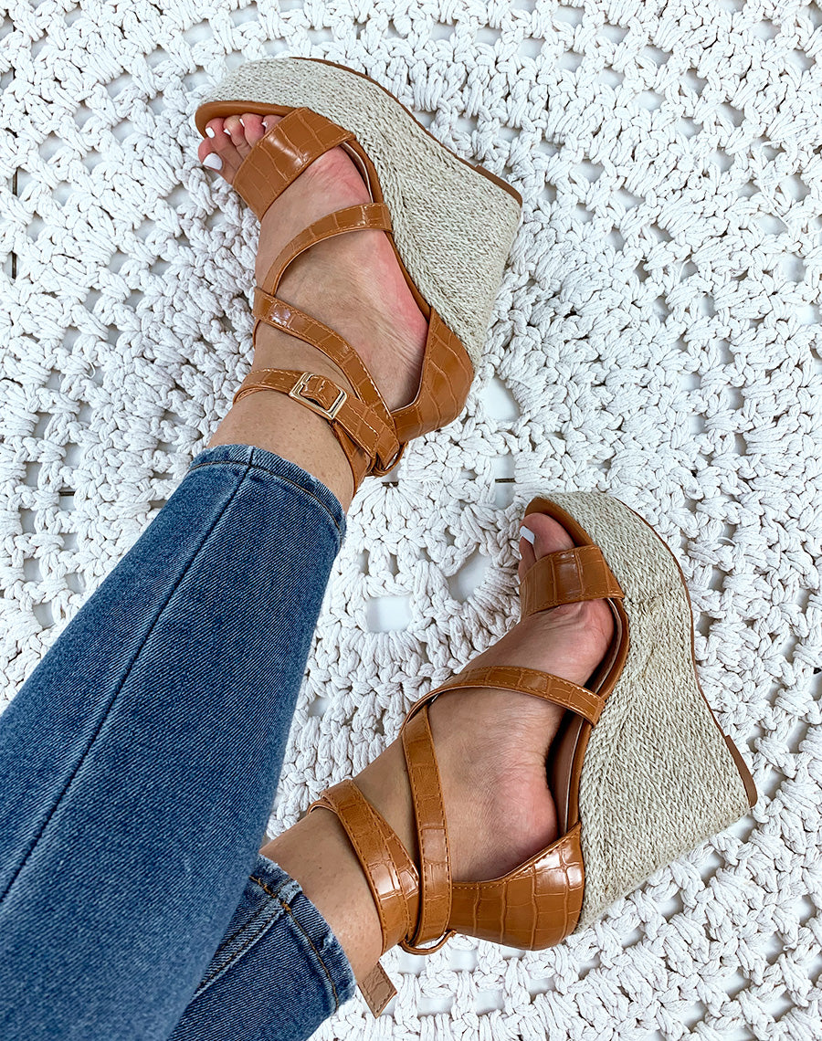 Sandales compensées camel croco