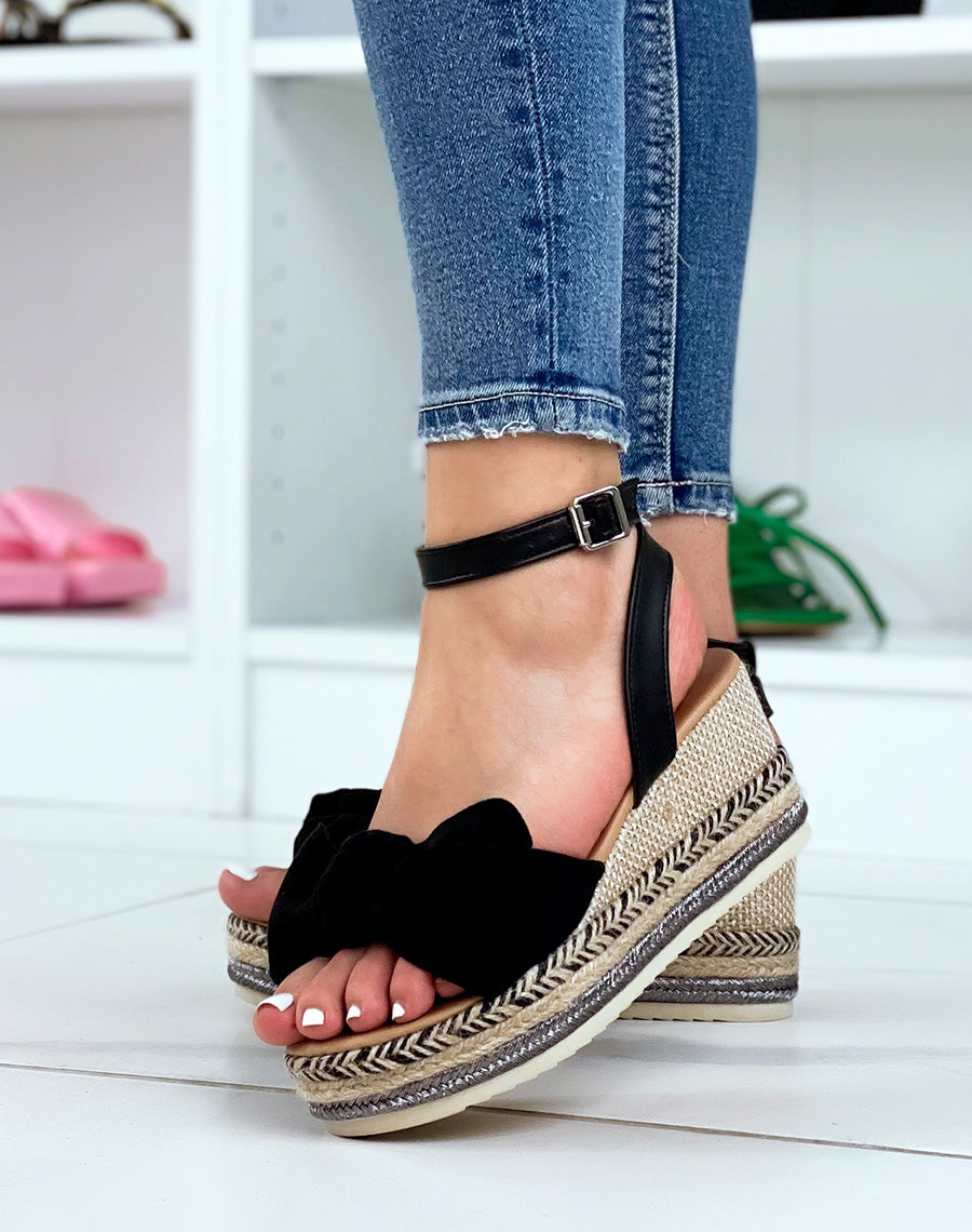 Sandales compensées à noeud en suédine noire et talon en toile de jute coloré