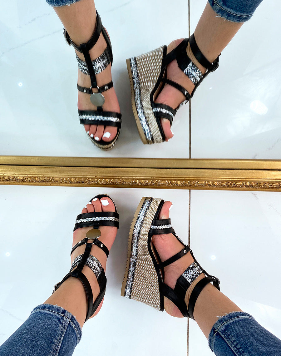 Sandales compensées noires et argentée