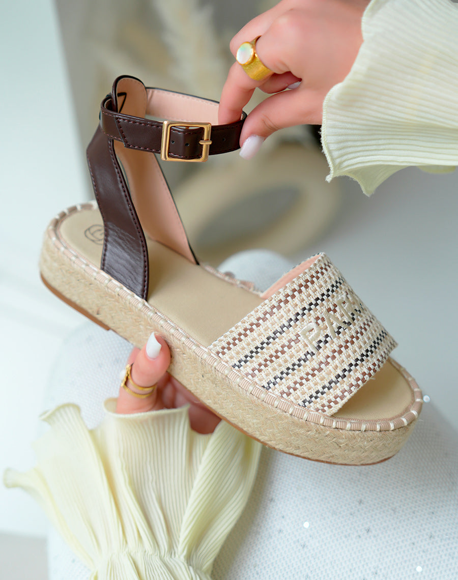 Sandales femme compensées effet tissé beige et marron avec lanière ajustable